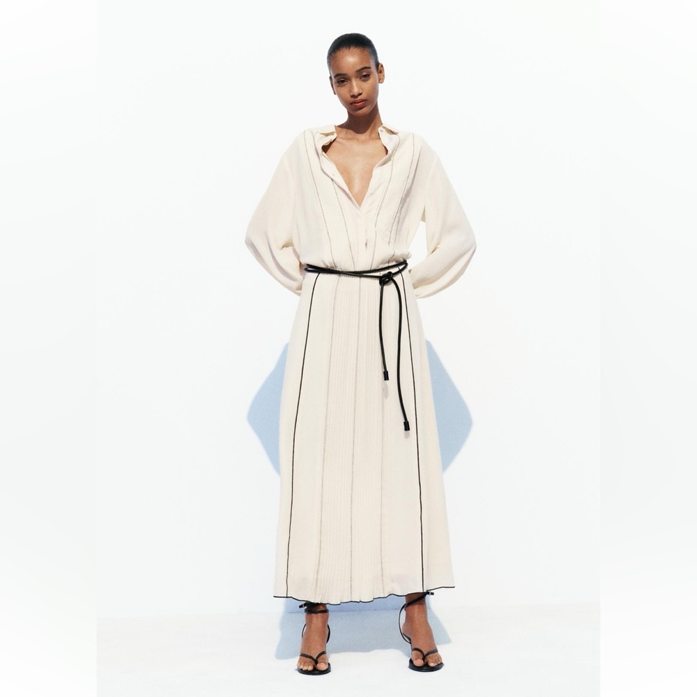 Contrast Seam Pin Tuck Midi Skirt